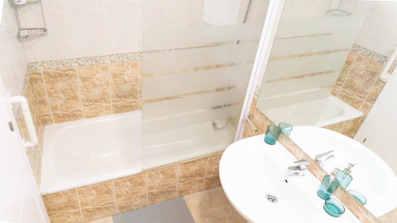 Carvajal Apartment Parking Malaga Benalmádena Kültér fotó